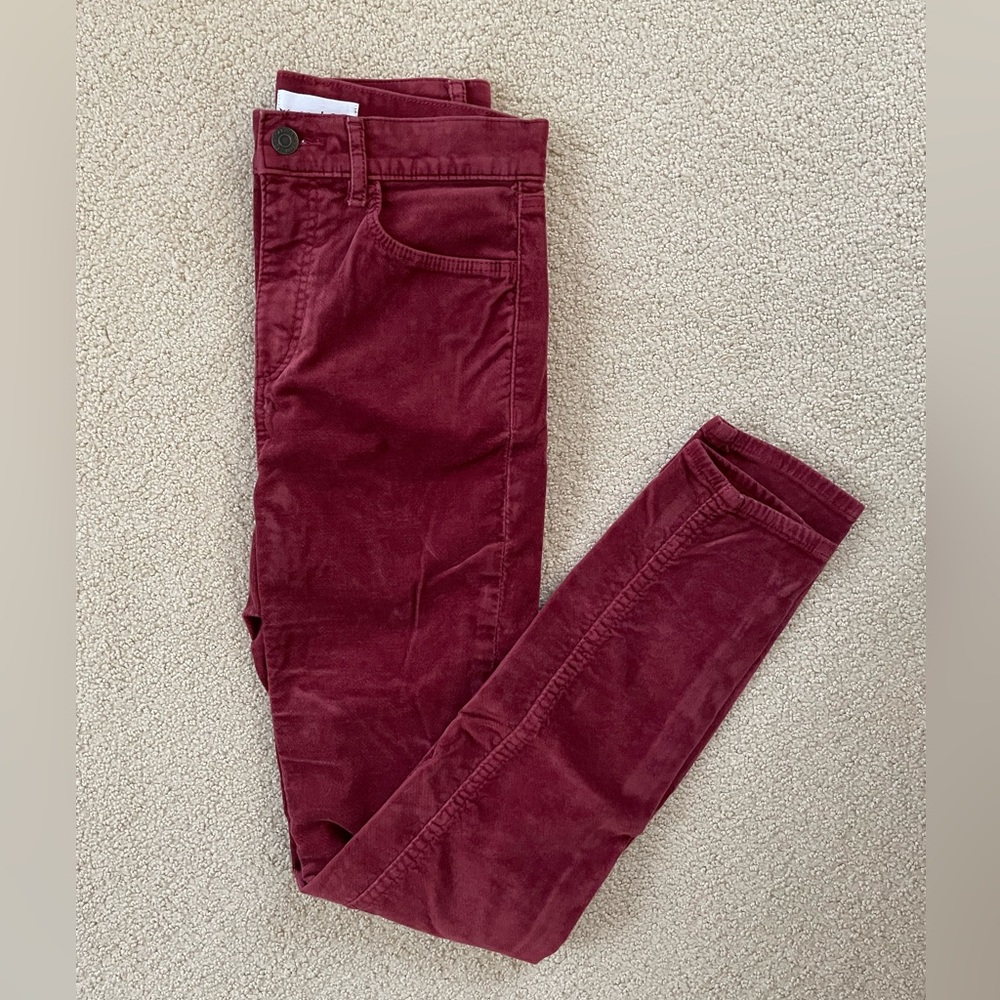 LOFT Velvet Skinny Pants in Rich Bordeaux - size 25 / 0
